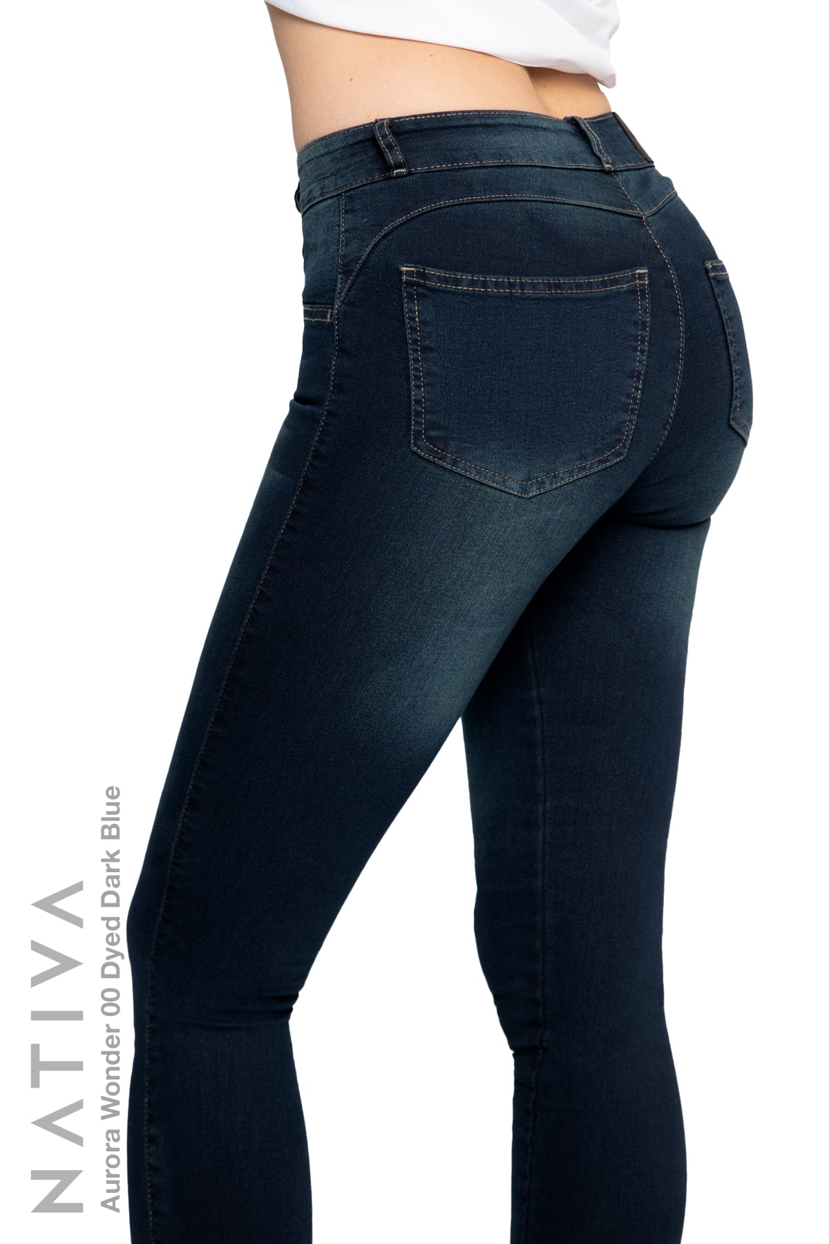 SUPER SKINNY JEANS, AURORA WONDER 00 DYED DARK, Talle Medio. Moldeador y Afirmador. Casual 7 días. Tecnología No Stress®