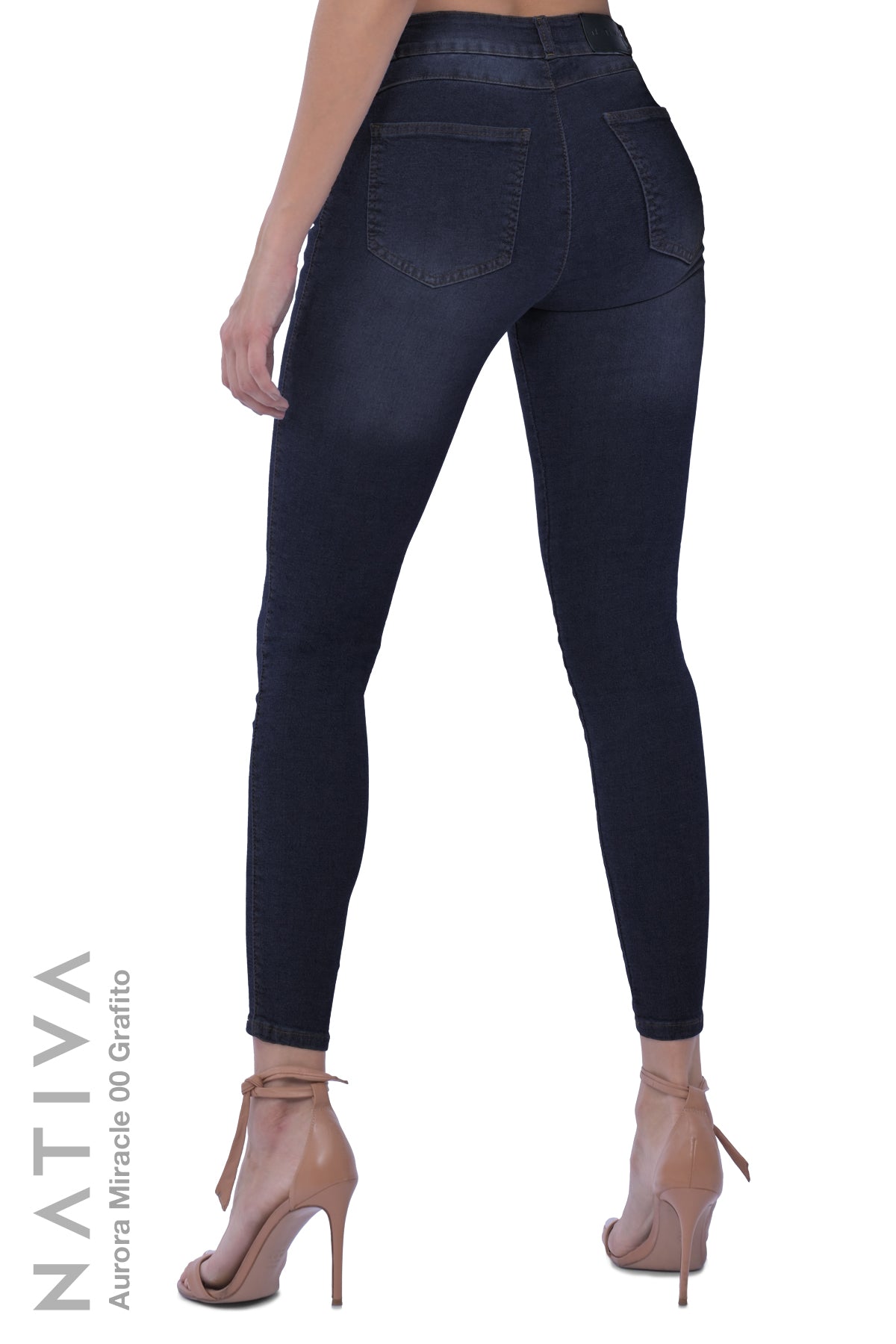 SUPER SKINNY JEANS, AURORA MIRACLE 00 GRAFITO, Talle Medio. Moldeador. Movimiento Intenso. Tecnología No Stress®