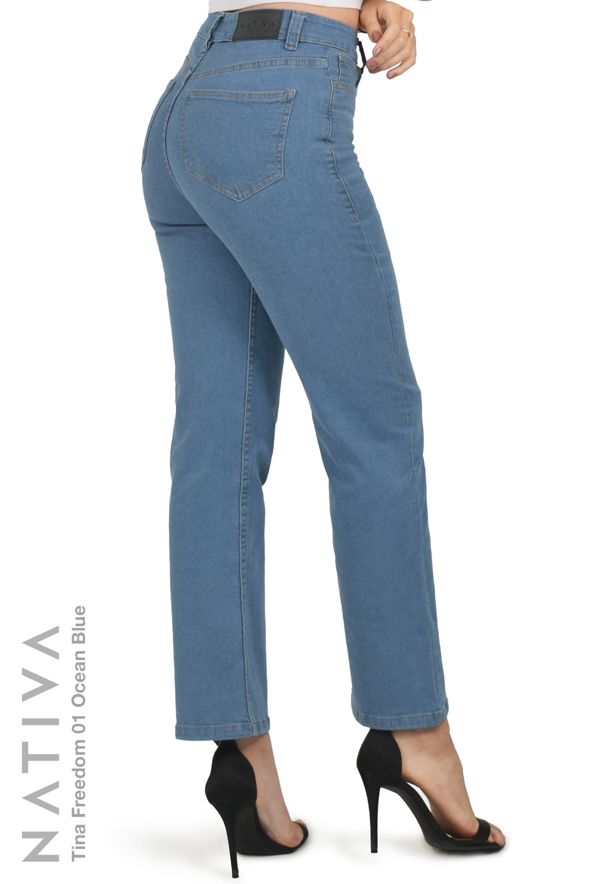 STRAIGHT JEANS, TINA FREEDOM 01 OCEAN BLUE. Talle Alto. Con tejidos ESFD (Extreme Stretch Flattering Denim). Cintura Ajustable PERFECT FIT®