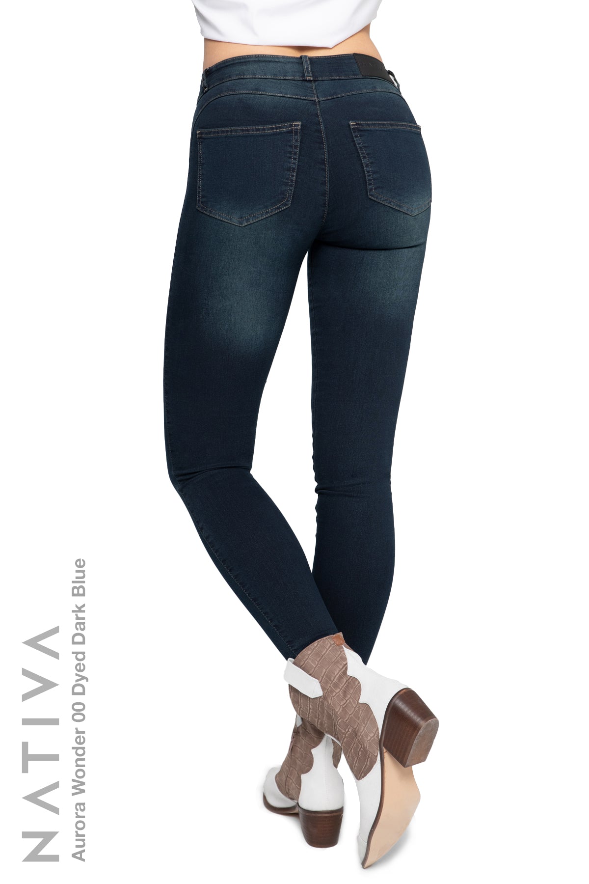 SUPER SKINNY JEANS, AURORA WONDER 00 DYED DARK, Talle Medio. Moldeador y Afirmador. Casual 7 días. Tecnología No Stress®