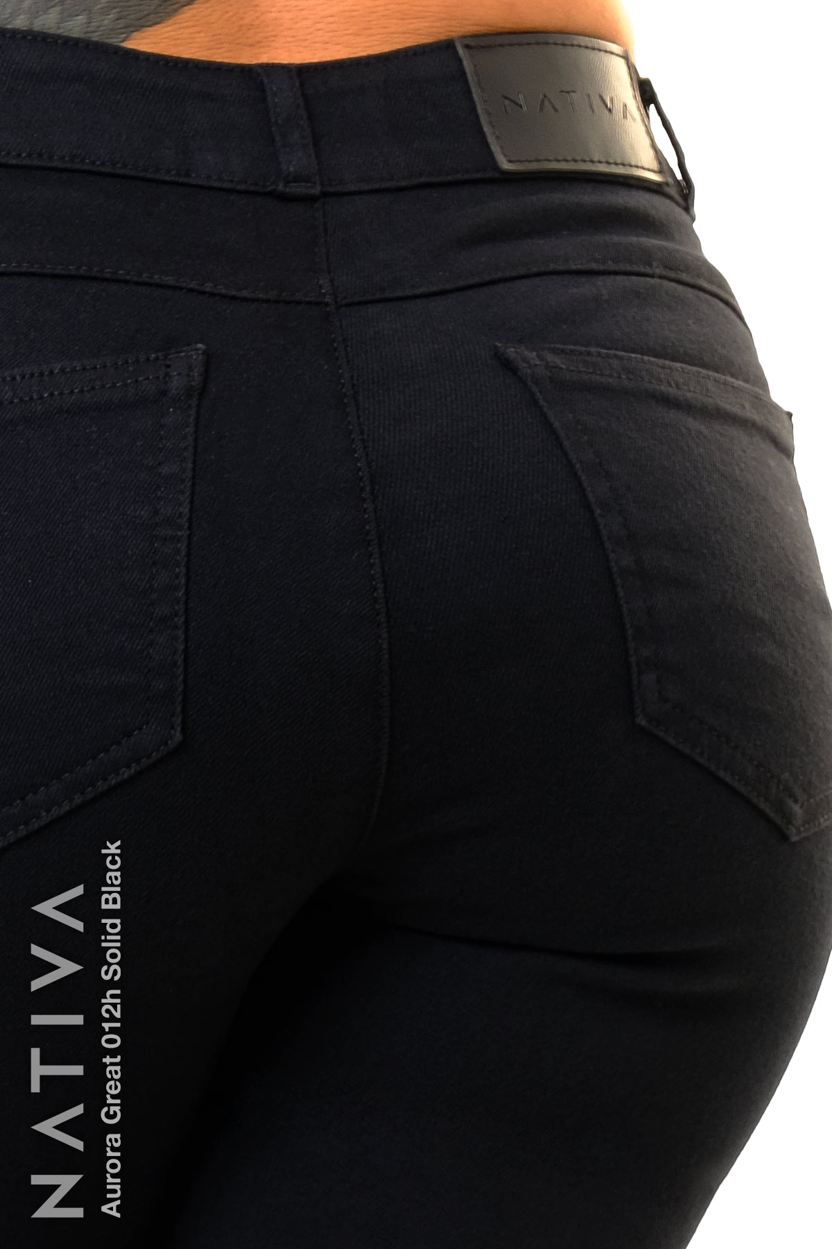 SUPER SKINNY JEANS, AURORA GREAT 012H BLACK, Talle Medio. Moldeador. Cuatro Estaciones. Tecnología No Stress®