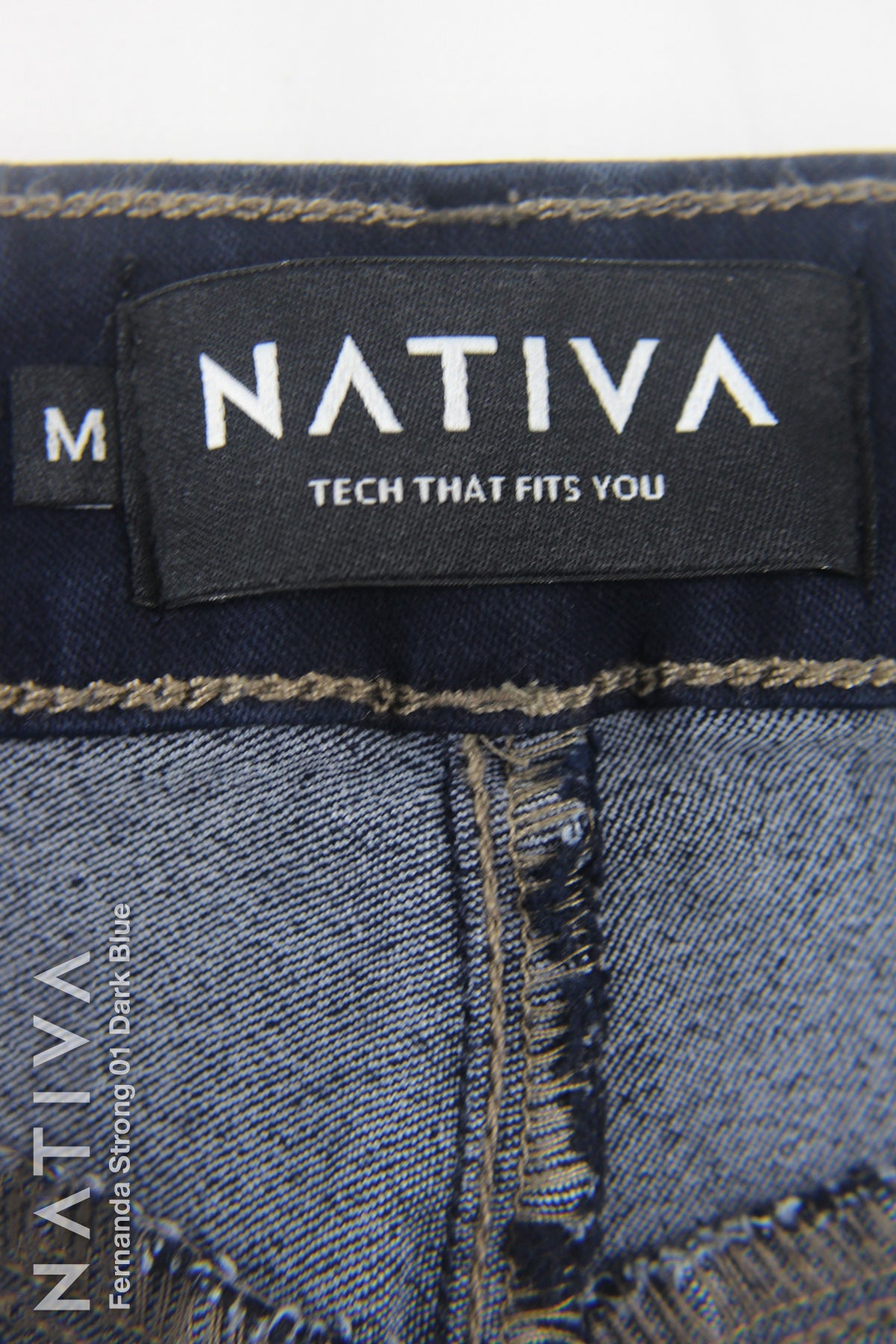 STRAIGHT JEANS, FERNANDA STRONG 01 DARK BLUE. Talle Alto. Con tejidos ESFD (Extreme Stretch Flattering Denim). Cintura Ajustable PERFECT FIT®