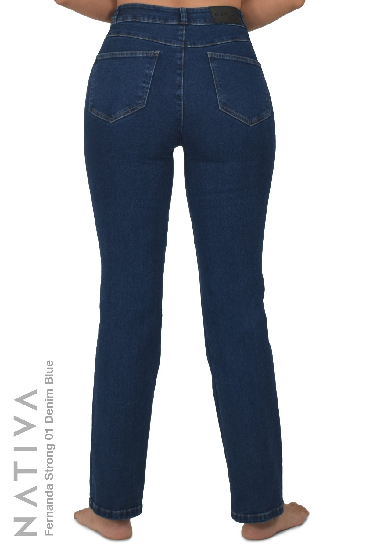 STRAIGHT JEANS, FERNANDA STRONG 01 DENIM BLUE. Talle Alto. Con tejidos ESFD (Extreme Stretch Flattering Denim). Cintura Ajustable PERFECT FIT®